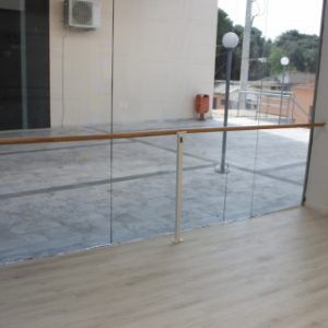 SUPORT METALIC PENTRU BARA BALET CU PRINDERE IN PODEA, COD 299-SUPORT