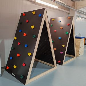 TRIUNGHI ESCALADA MODEL SANDU,COD 667788