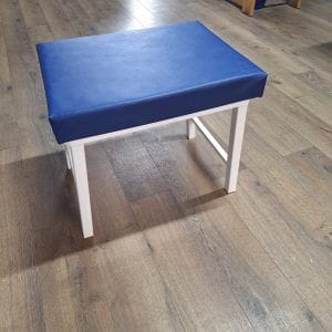 BANQUE POUR CABINET DE KINÉSITHÉRAPIE, CODE 8105 (NOUVEAU)